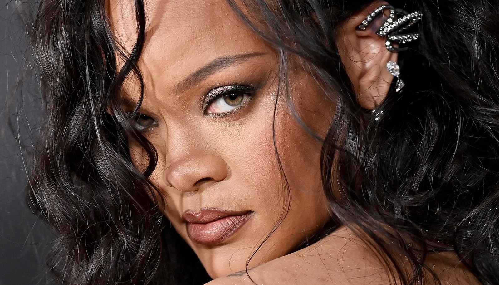 Rihanna And Nigerian Singer Tems Collaborate On New Song For "Black Panther: Wakanda Forever"